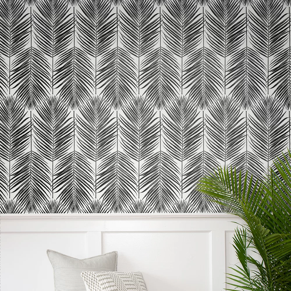 Marina Palm by Etten - Black - Wallpaper : Wallpaper Direct