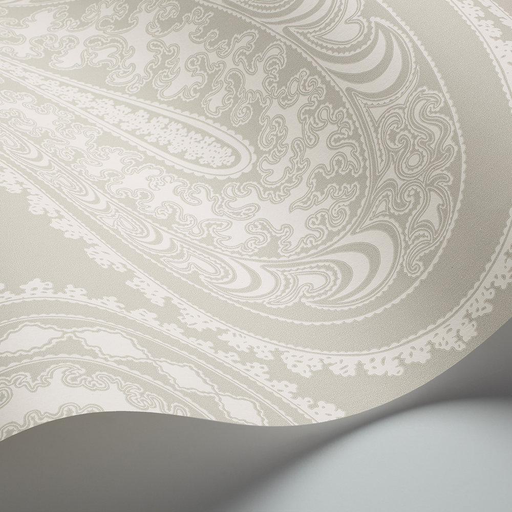 Rajapur Wallpaper - White / Soft Grey - by Cole & Son