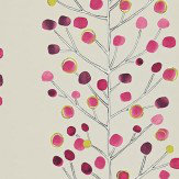 Papier peint Berry Tree - Rose / violet - Scion. Cliquez pour en savoir plus et lire la description.
