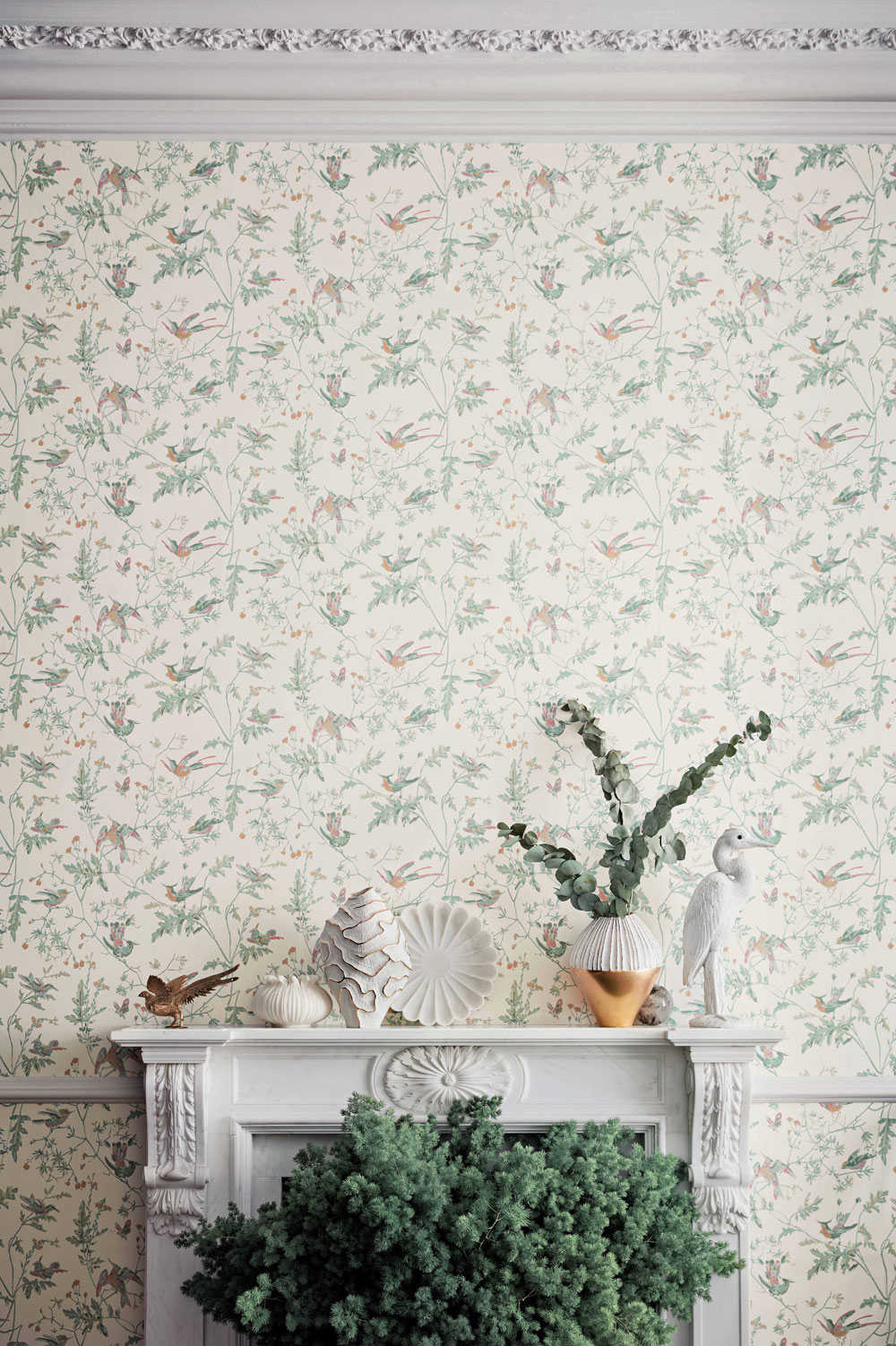 Hummingbirds Wallpaper - Pastel - by Cole & Son