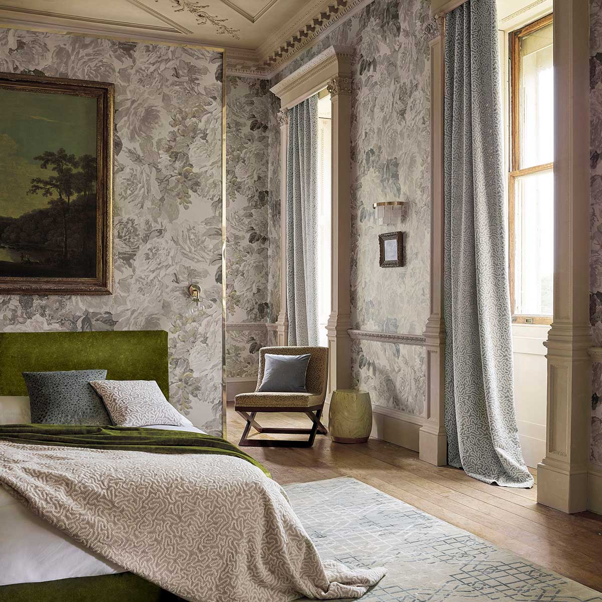 Rose Absolute Mural - Linen / Gold - by Zoffany