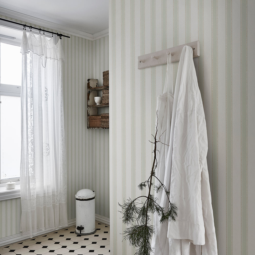 Gustav Wallpaper - Soft green - by Sandberg