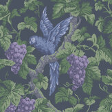Papier peint Woodvale Orchard - Violette / violet / vert forêt / encre - Cole & Son. Cliquez pour en savoir plus et lire la description.