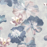 Papier peint Water Lilies - Bleu crépuscule - 1838 Wallcoverings. Cliquez pour en savoir plus et lire la description.