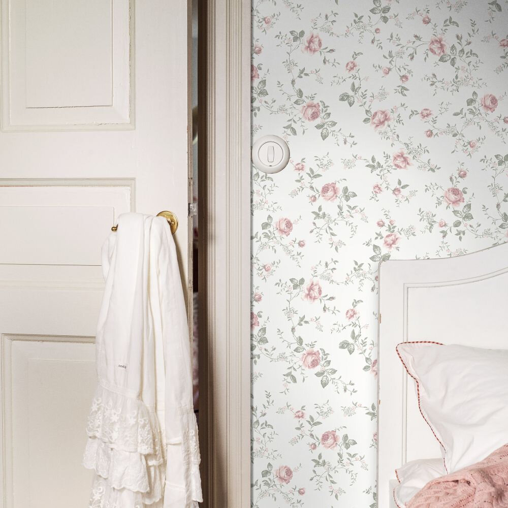 Rose Garden Wallpaper - Cream White - by Boråstapeter