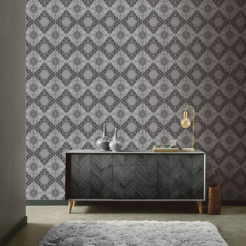 Luxe Medallion Wallpaper - Black / Silver - by Arthouse
