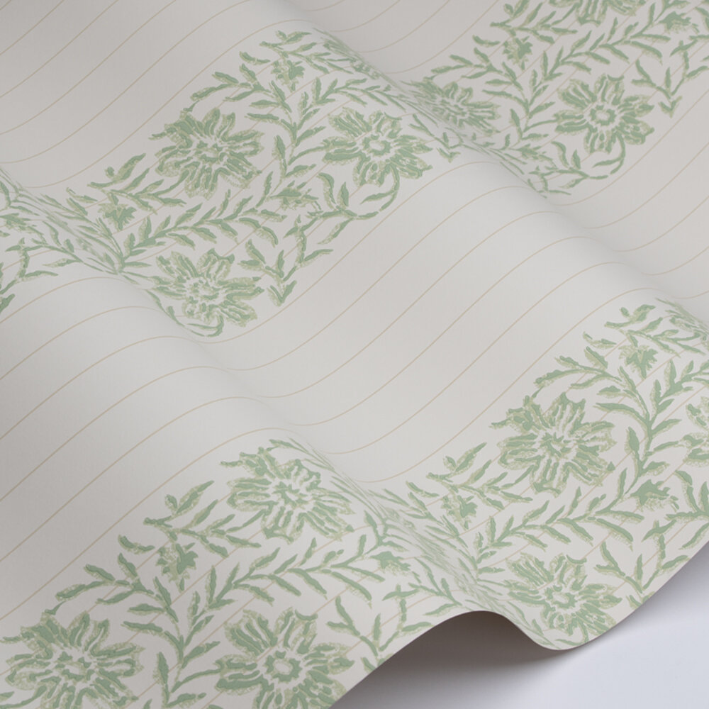 Alys Wallpaper - Leaf - by Colefax and Fowler