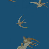 Papier peint Swallows - Bleu France - Sanderson. Cliquez pour en savoir plus et lire la description.
