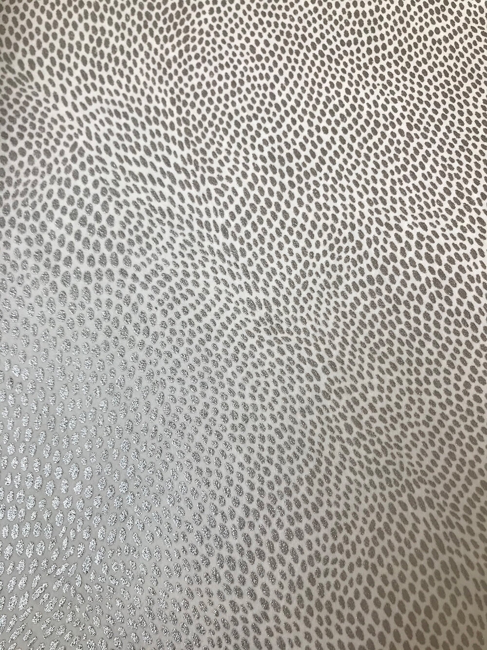 Mashiko Wallpaper - Ivory/ Silver - by Osborne & Little