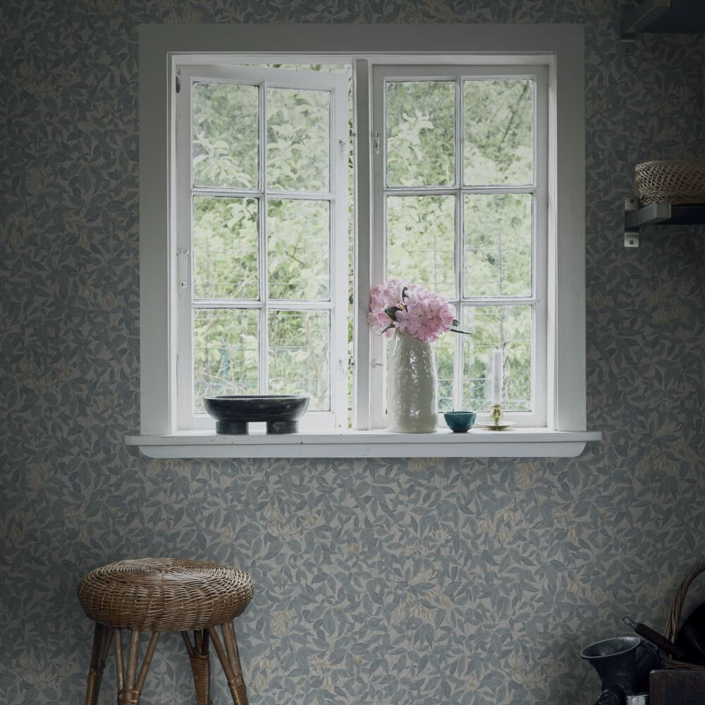 Linnea Wallpaper - Misty Blue - by Sandberg