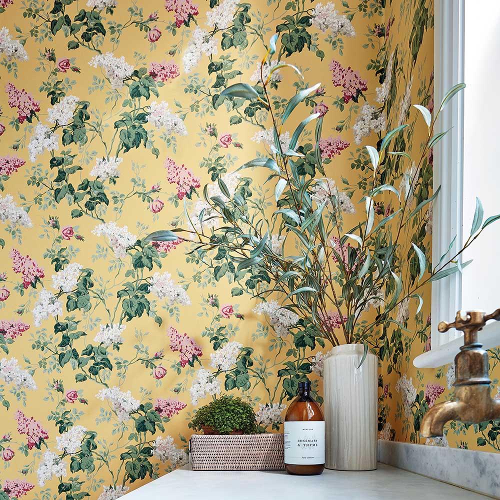 Sommerville Wallpaper - Carmen / Daffodil - by Sanderson