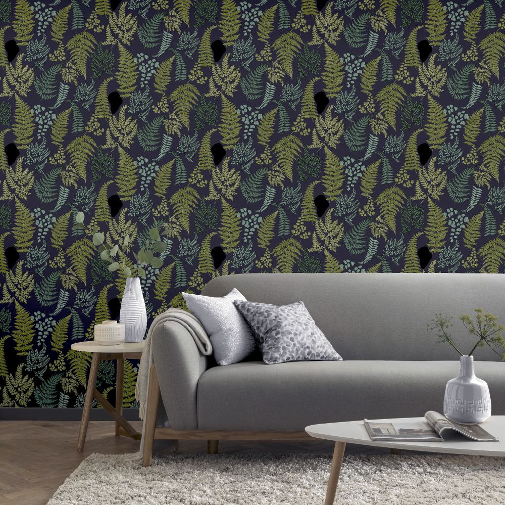 Botanical Fern Wallpaper - Charcoal / Green - by Arthouse