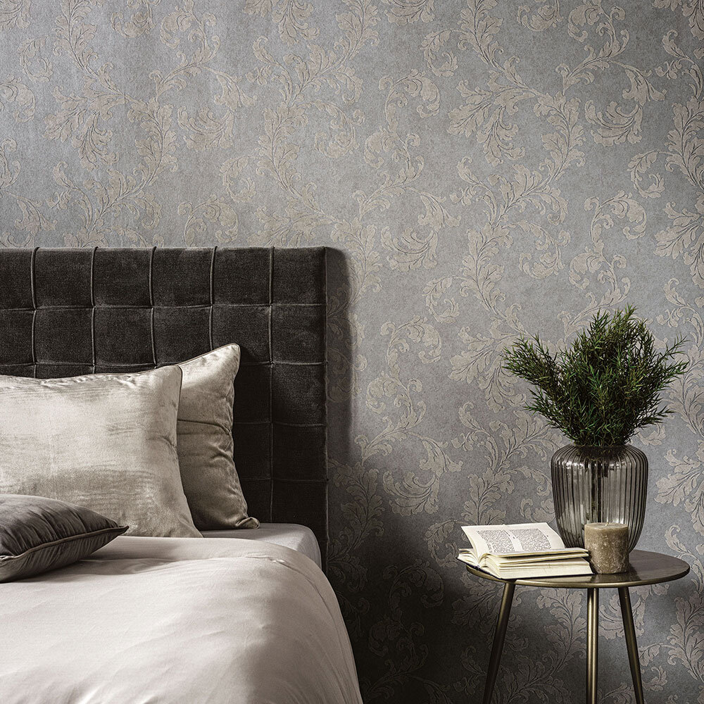 Acanthus trail Wallpaper - Silver - by Galerie