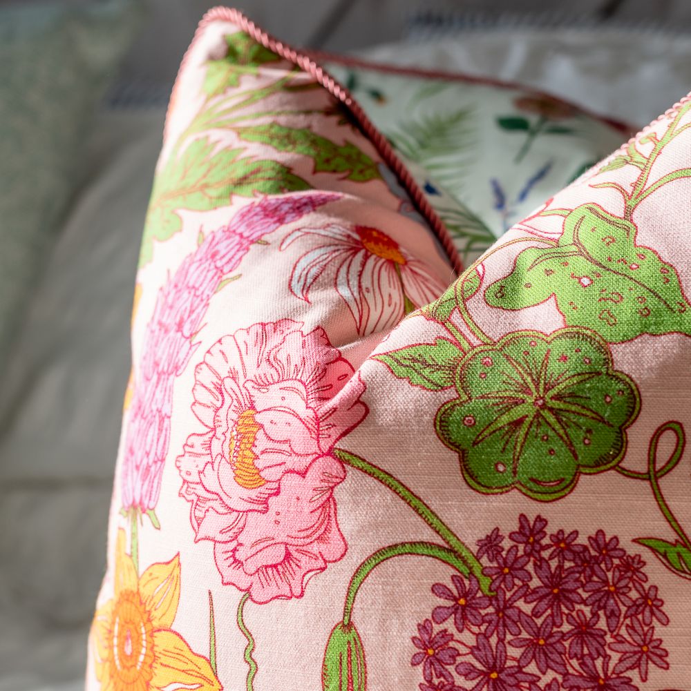 Bloom & Sonder Cushion - Flamingo pink/Linen-White - by Wear The Walls