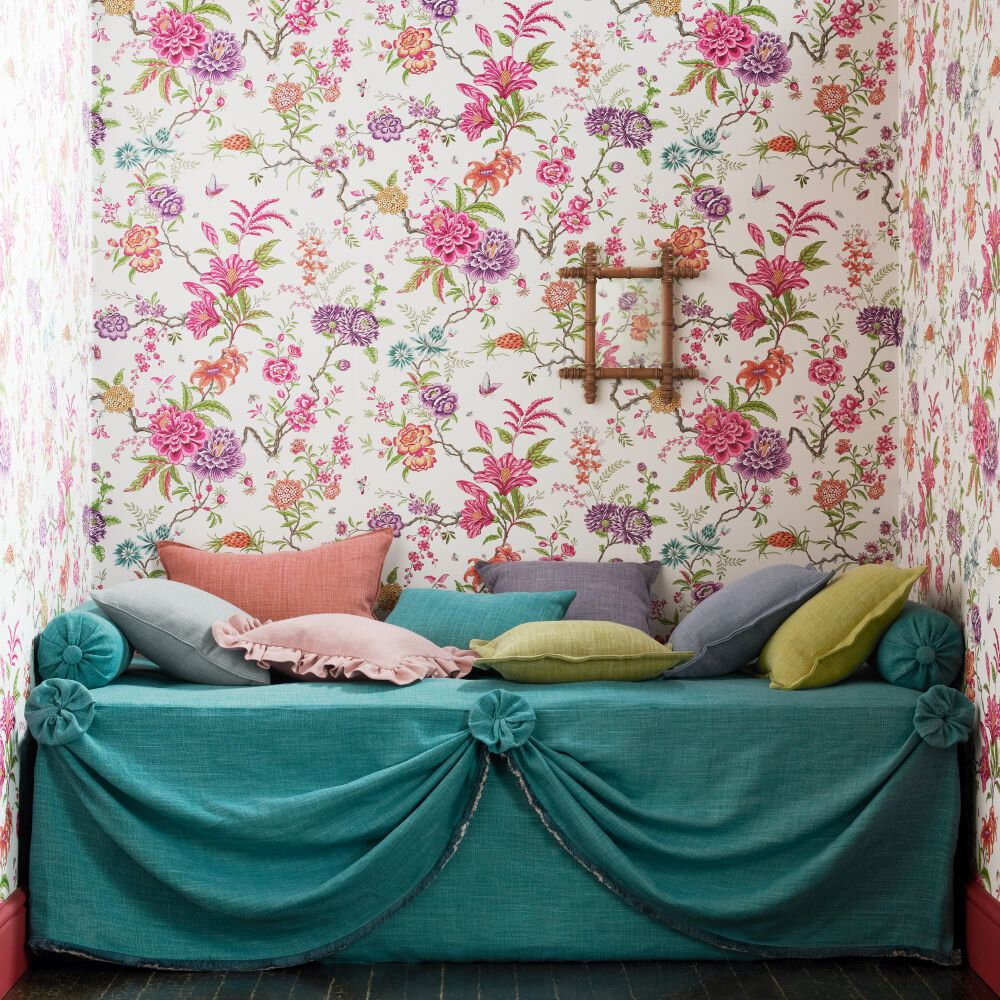 Beauchamp Wallpaper - Rose Persan - by Manuel Canovas