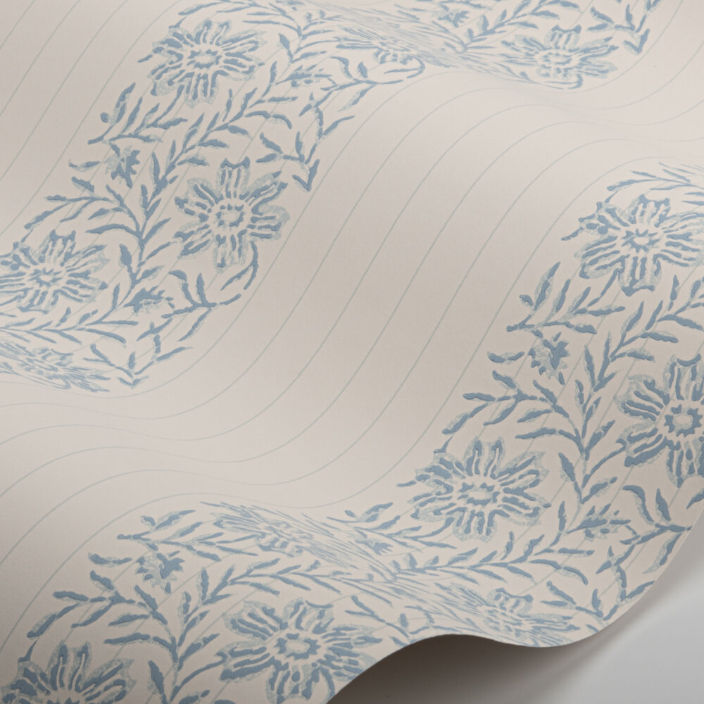 Alys Wallpaper - Old Blue - by Colefax and Fowler