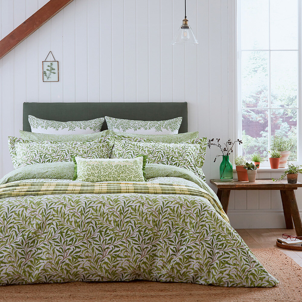 Wiilow Bough Oxford Pillowcase  - Leaf Green - by Morris