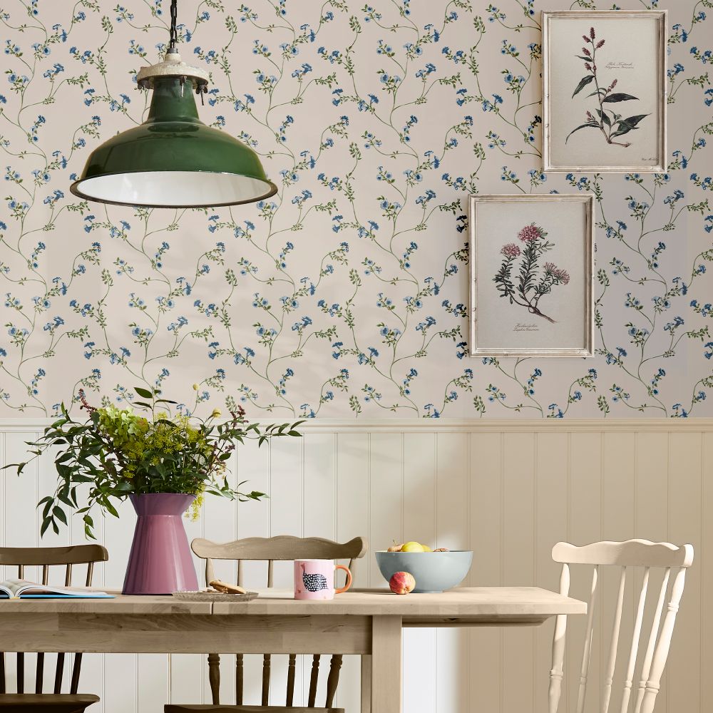 Robey Cottage Floral Wallpaper - Crème - by Joules