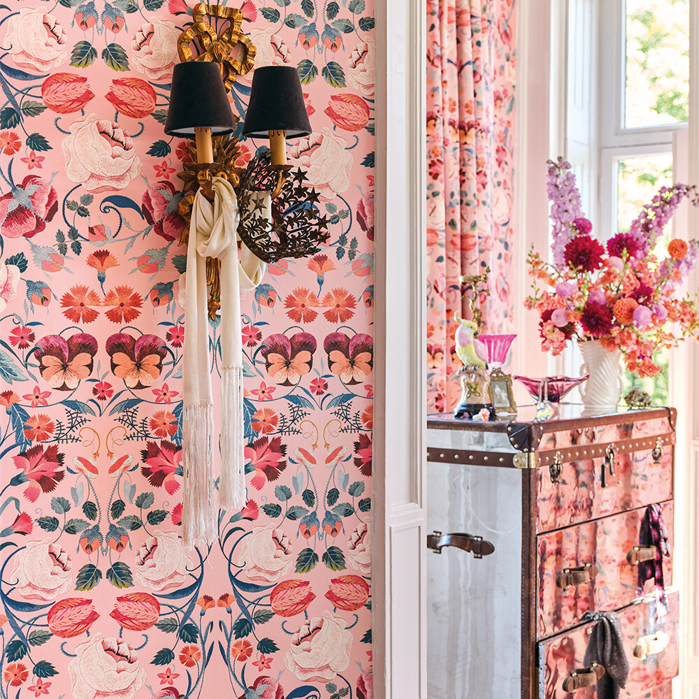 Bonita  Matte Wallpaper - Chateau Rose  - by Romo