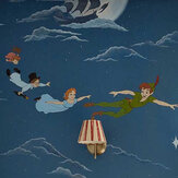 Panoramique Peter Pan Mural - Bleu soir - Sanderson. Cliquez pour en savoir plus et lire la description.