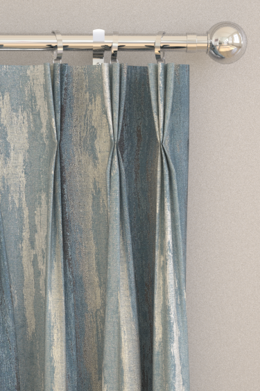 Pinch pleats