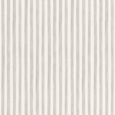 Papier peint Watercolour Stripe - Gris / blanc - Albany. Cliquez pour en savoir plus et lire la description.