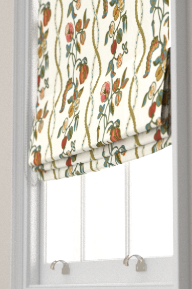 Estor Kitchen Garden Embroidery - Membrillo inglés - de Sanderson. Haz clic para obtener más detalles y una descripción.