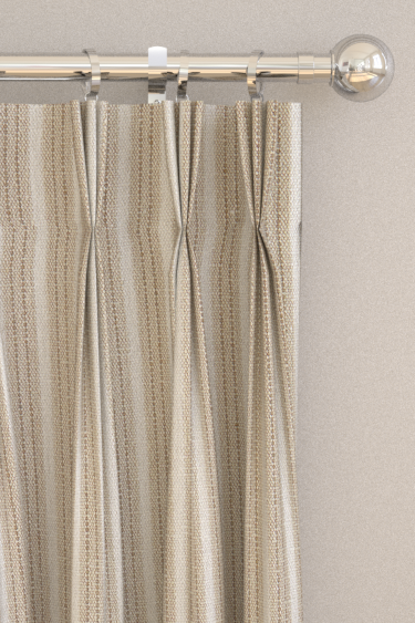 Rideaux Tetbury Stripe - Pierre meulière - Sanderson. Cliquez pour en savoir plus et lire la description.