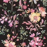 Papel pintado Petal Poetry - Negro - de Cosmo Living by Cosmopolitan. Haz clic para obtener más detalles y una descripción.