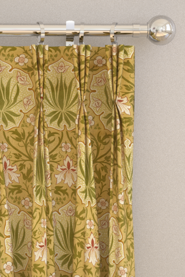 Cortinas Iris & Rose - Dorado - de Morris. Haz clic para obtener más detalles y una descripción.